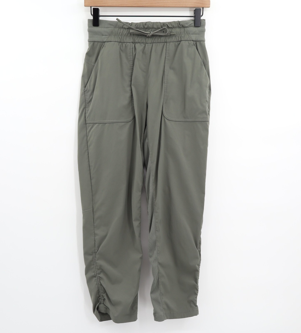 Lululemon Beyond The Studio Crop Grey Sage Sz 4 Sporty Travel